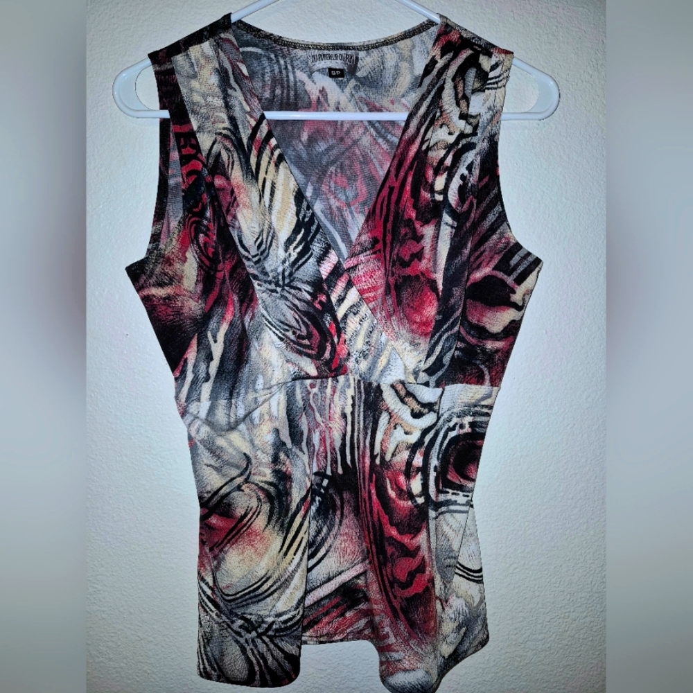 Patterned  vintage V-neck top